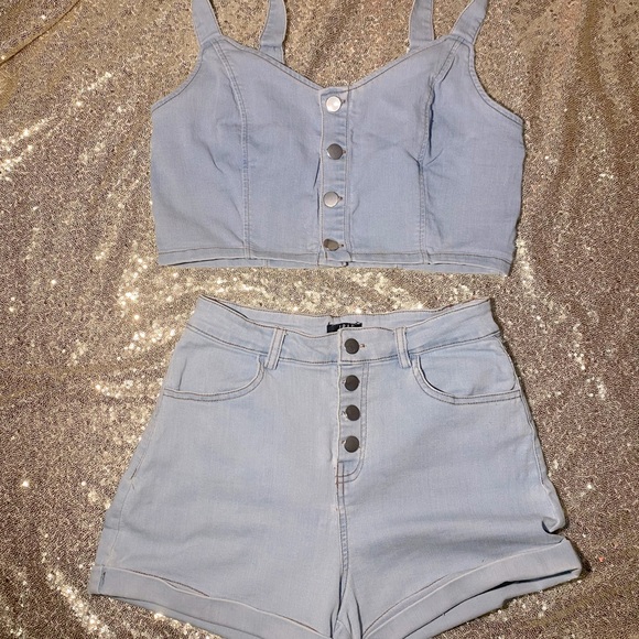 Matching set 🤍✨✨ - Picture 3 of 4